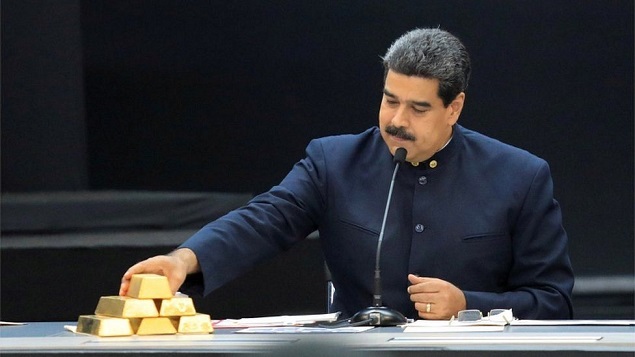 Nicolás Maduro gold