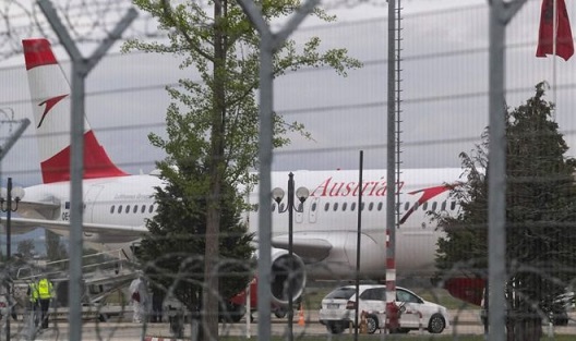 Austrian Airlines plane