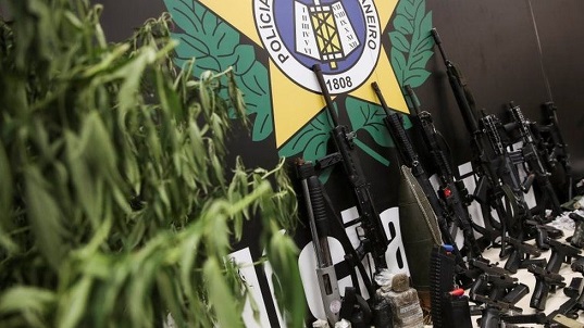 Rio weapons and drugs seized