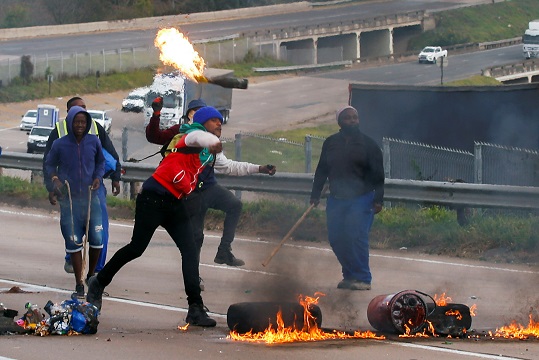 Pro Zuma rioters July 2021
