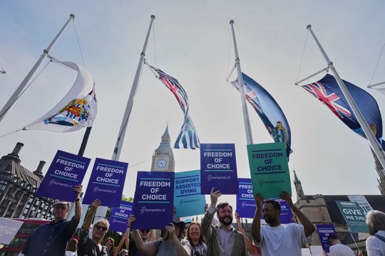 assisted dying freedom of choice protesters assisted dying freedom of choice protesters