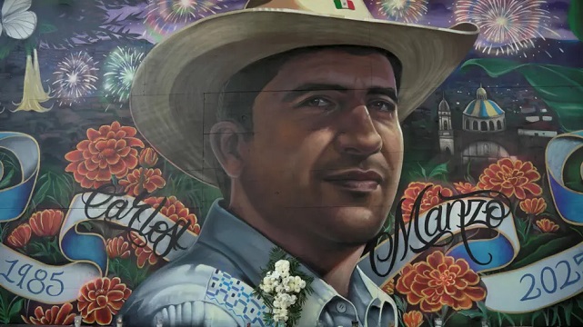 Carlos Manzo mural
