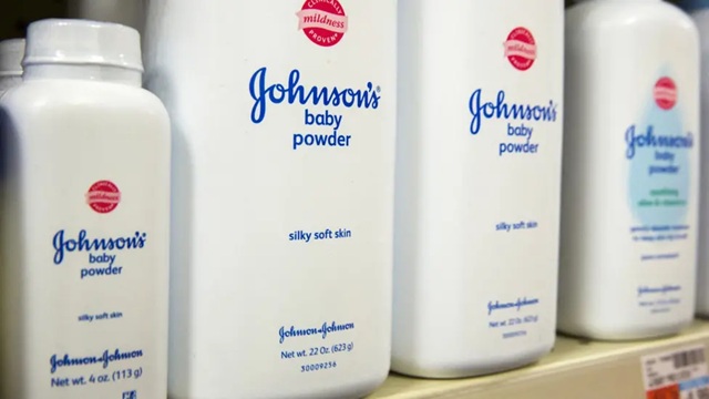 Johnsons baby powder