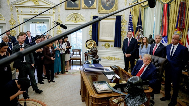 White House Oval Office media