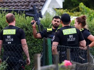 Police at allotment in Spandau borough